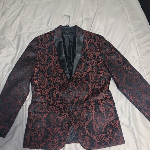 Blazzer worn only ONCE !!